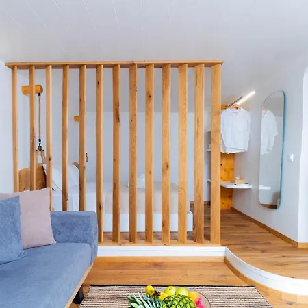 Merriam Apartmán *