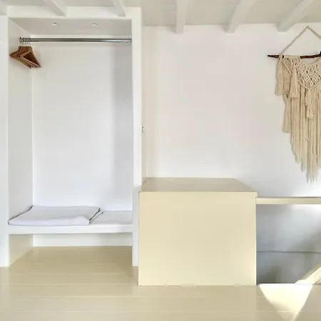 Merriam Apartament