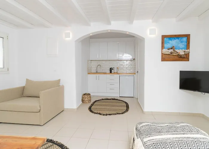 Merriam * Mykonos Town